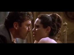 Angelina jolie ve antonio banderas tartışılmaz iki büyük ustanın başrollerini paylaştığı gizem dolu bir romantizm filmi. Original Sin Trailer 2001 Angelina Jolie Youtube