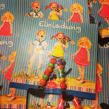 Einladungskarte Zur Pippi Langstrumpf Party Mit Smarties Ringelsocken Pippi Langstrumpf Party Pippi Langstrumpf Pippi