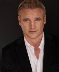 Chris Kosinski's Instagram, Twitter & Facebook