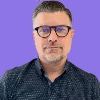 2100+ profilů „Rumph“