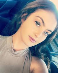 Miranda Schlomann (@monarchfield) • Facebook