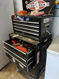 The filing cabinet drawer has to slide on a track, and sometimes the drawer can fall down below the track. How To Fix My Lousy Toolbox Grassroots Motorsports Forum