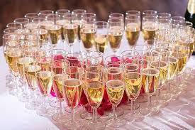 6 Conseils Pour Bien Organiser Le Vin D Honneur De Son Mariage Aperitif Mariage Decoration Vin D Honneur Vin D Honneur Mariage
