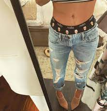 Sarah Hyland Made The Most Hilarious NSFW Joke About Her Hips And Were  Cackling