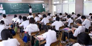 الجامعات اليابانية تتخلى عن تدريس العلوم الاجتماعية Japanese High School Japanese School Education