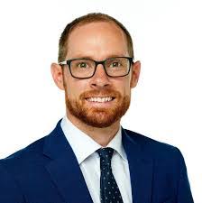 Bobby Munden's Instagram, Twitter & Facebook