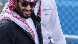 إقبال كبير على اقتناء جاكيت ولي العهد السعودي والهشتاج يتصدر الترند Rain Jacket Windbreaker Coat
