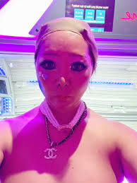 愛内アイラ on X: 愛内アイラだよー 皆さん笑って下さい ウィッグつけてたから、日サロで こんな感じー  t.coPoiFA0t2TS  X