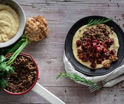 Selleriepuree Mit Rote Bete Ragout Und Rosmarinlinsen Sevencooks Rezept In 2020 Rote Bete Einfache Gerichte Zubereitung