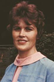 Vicky Davison's Instagram, Twitter & Facebook