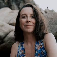 Kara Deane's Instagram, Twitter & Facebook