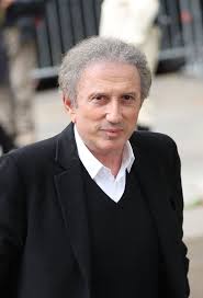 Retrouvez toutes les infos sur michel drucker avec voici.fr ! Michel Drucker 2020 Michel Drucker Imdb Michel Drucker Cq Born 12 September 1942 In Vire Is A Popular French Journalist And Tv Host Robertpattinsonandyouforever