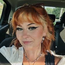 Shelby Brito's Instagram, Twitter & Facebook