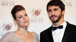 Silvio berlusconi alcanzó acuerdo de venta del milan a inversores chinos. Barbara Berlusconi Daughter Of Former Italian Premier Silvio Welcomes Third Child Ghanacelebrities Com
