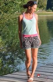 Such dir einfach einen probiere doch mal eines der gratis schnittmuster für damen oberteile oder ein hübsches kleid aus. Beine Frei 13 Shorts Schnittmuster Fur Den Sommer