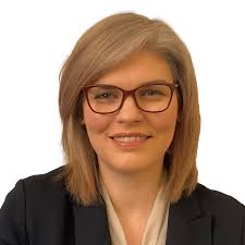 Diana Ferrari's Instagram, Twitter & Facebook