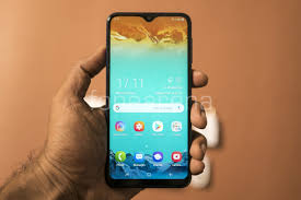 Samsung Galaxy M10 Unboxing and First ...
