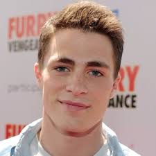 Ethan Hale (@eanhale)