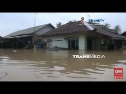 Banjir di karawang makin meluas, begini upaya pemkab. Banjir Karawang Rendam Ratusan Rumah Youtube