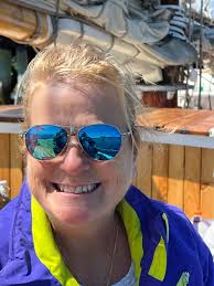 Tugboat Inn & the schooner Isaac Evans