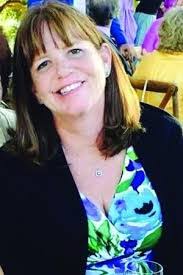 Victoria Packard's Instagram, Twitter & Facebook