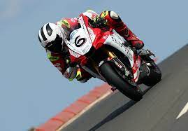 A Status That No One Ever Wanted To Write A Message That Shouldn T Have Ever Appeared William Dunlop Passed Away Following Injuries Received In A Tragic Accid