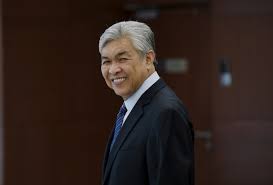 Umur 68 tahun) adalah menteri pertahanan malaysia di bawah daftar perdana menteri malaysia najib tun razak sejak tanggal 9 april 2009.ia adalah salah satu anggota majelis tertinggi umno. Bn News Online