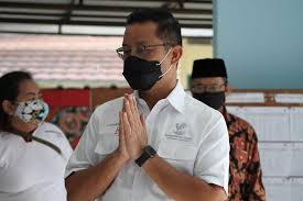 Check spelling or type a new query. Mensos Ri Juliari P Batubara Kesandung Kasus Dugaan Korupsi Bansos Covid 19