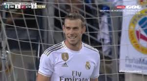La liga'da 10 şampiyonluğu bulunan atletico. Gareth Bale Welsh Winger Found Smiling During Real Madrid S 7 3 Loss To Atletico Madrid The Sportsrush