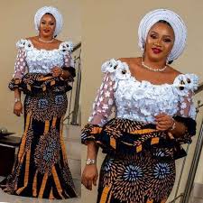Model robe en pagne model robe pagne africain jolie robe africaine robe africaine en dentelle robe africaine boubou robe africaine moderne couture africaine femme robe africaine tendance mode contemporary normandie 945 in 2018 modern houses pinterest. Proposition Modele Obev Couture Ventes D Articles Facebook