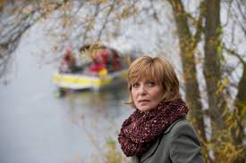 Ellen lucas is an older detective, recently transferred to regensburg, where her disabled husband is receiv8ng therapy. Kommissarin Lucas Battling Crime In Germany Woman Around Town