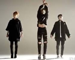 Hyunjin looked at the boys abs. Mr I Want To Do A Safe Show Stray Kids Amino