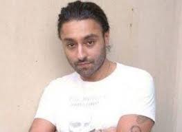 Vikram Chatwal tries to set two dogs