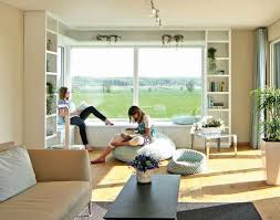 Eine Gemutliche Sitzbank Am Fenster Sitzfenster Wohnen Sitzen