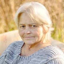 Samantha Kline's Instagram, Twitter & Facebook