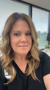 It’s my turn in the chair!! , ., #microneedling #thedermcentertn  @thedermcentertn @dermchatt #skincare #antiaging #dermatology #chattanooga  @skinpen