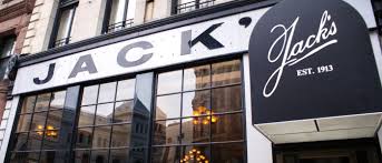 Restaurants within walking distance of renaissance baltimore harborplace hotel. 10 Restaurants Within Walking Distance Of Albany Capital Center In Albany Ny