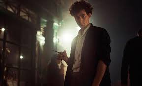 Картина позиционируется создателями, как приквел легендарных «двенадцати стульев». Serial Bender Nachalo 2021 Syuzhet Aktery I Roli Kadry Iz Seriala