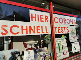 Factors that could, individually or collectively, lead to positive rating action/upgrade: Prio Fur Apothekenpersonal Wer Testet Wird Geimpft Apotheke Adhoc