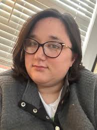 Ok fun game, What job do you think I have based off of how I look (Not in  an offensive way‼️) example: I look like a peppy secretary🤣