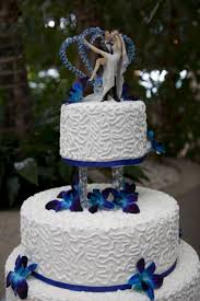It was a request from my cousin ilhaam, which i gleefully accepted. 1 Layer Royal Blue Wedding Cake Designs Addicfashion
