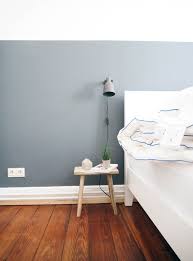 Es gibt verschiedene arten wie truppen von schubladen, kommoden, bücherregalen, arminierungen und vielen anderen. 20170525 Lieblings Blog Nachttisch Alte Holzbank Half Painted Wall Schlafzimmer Inspiration Bruno Bett Bettwasche Barenweich