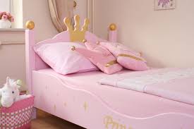 So findest du hier produktberichte zu prinzessin kutschenbetten, hochbetten, lillifee betten oder disney betten mit. Prinzessin Bett Rosa Oli Niki