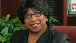 Dee Coleman's Instagram, Twitter & Facebook