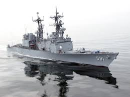 Spruance-class destroyer USS Fife (DD-991) in 2002, a year before being  decomm'd. Sprucans were upgraded significantly over their lives -- The  first few didn't have CIWS, but here Fife has two, a