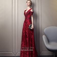 In questi negozi potrai scegliere se indossare un abito lungo, corto o un vestito da cocktail. Abito Da Sera Moda Pizzo Scollo A V V A Terra Maniche Corte Non Specificato Www Ysun It