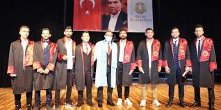 Osman selçuk aldemir, fakülte dekanı prof. Selcuk Universitesi Veteriner Fakultesi Nde Mezuniyet Heyecani