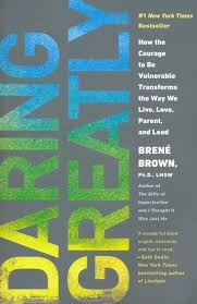 Brené hosts the unlocking us and dare to lead podcasts. Brene Brown Daring Greatly How The Courage To Be Vulnerable Transforms The Way We Live Love Parent And Lead Croissance Personnelle Livres Renaud Bray Com Livres Cadeaux Jeux