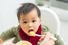 Laksatif dalam jus apel bisa membantu melancarkan pencernaan si kecil. Ini Menu Mpasi Untuk Mencegah Sembelit Pada Bayi