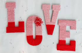 Wreaths are a great way to add fast and easy valentine's day decorations in your home. Creative Valentine Home Decorating Ideas Biggietips